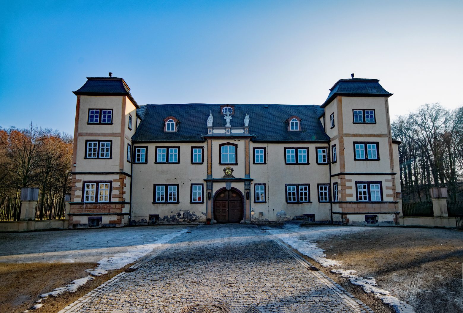 molsdorf-castle-2073745