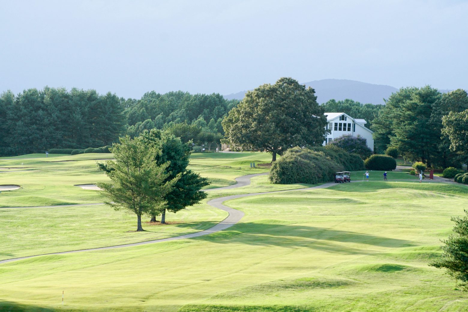 Apple Mountain Resort Golf Course Pro Shop  Clean Public 